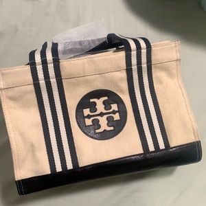 Tory Burch tote bag with tag on